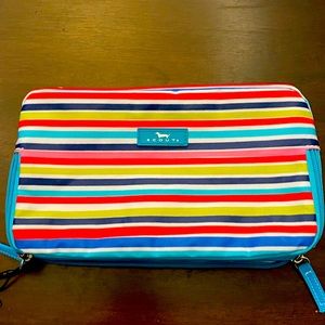 Scout 3 way toiletry bag 10”w x 5.5 h x 3”d